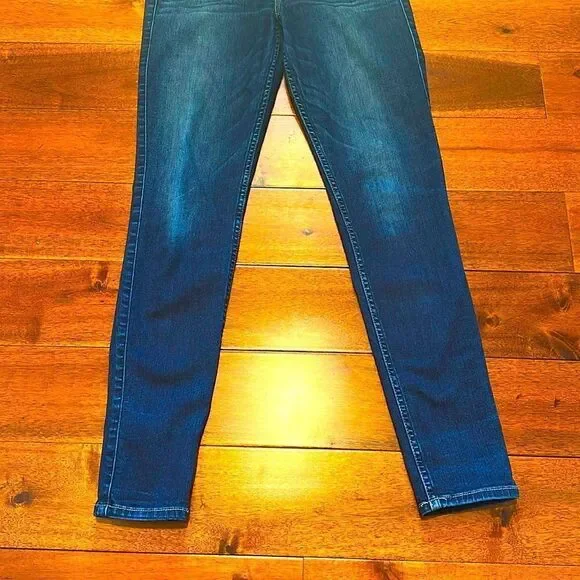Hollister Jeans 7R - Picture 3 of 8